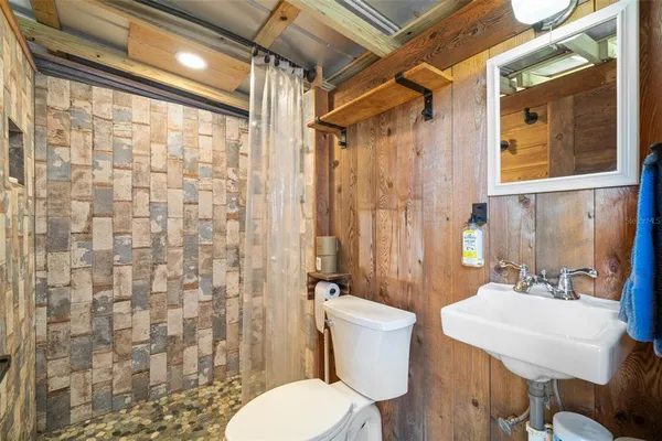 $880,000 | 1035 East Robson Street, Tampa, FL 33604