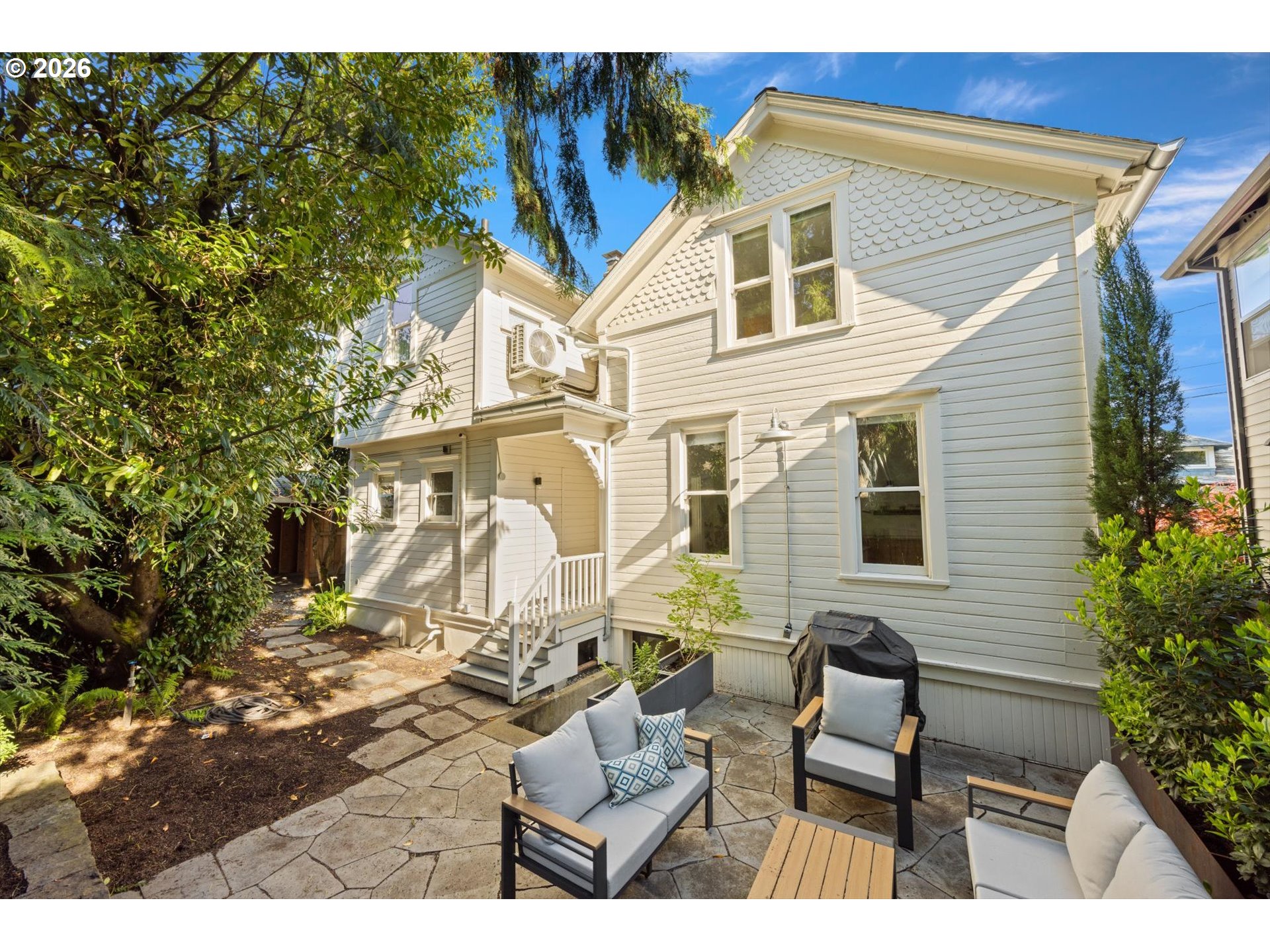 1516 Southeast Pershing Street Portland, OR 97202 - Photo 38 of 47