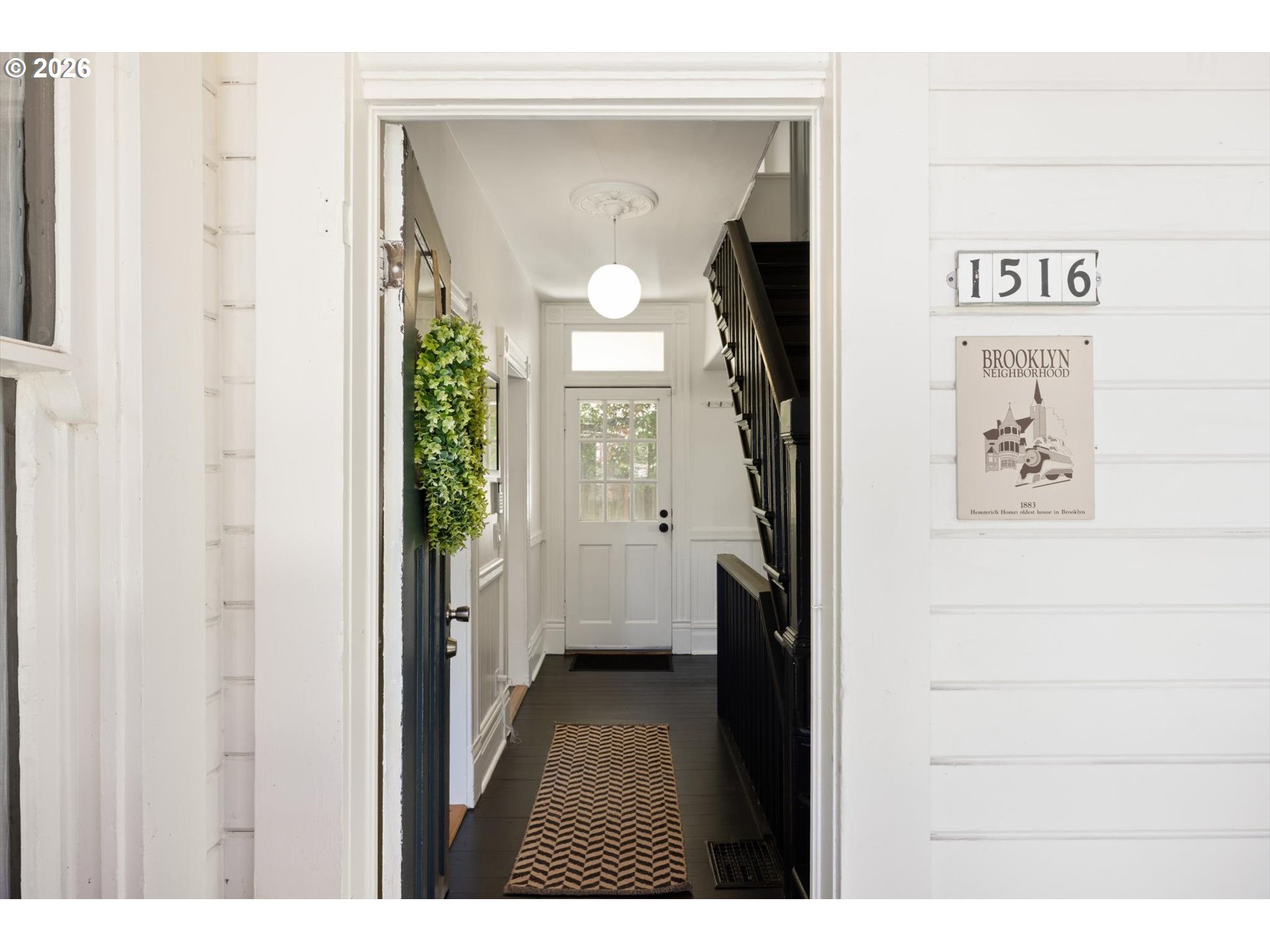 1516 Southeast Pershing Street Portland, OR 97202 - Photo 4 of 47