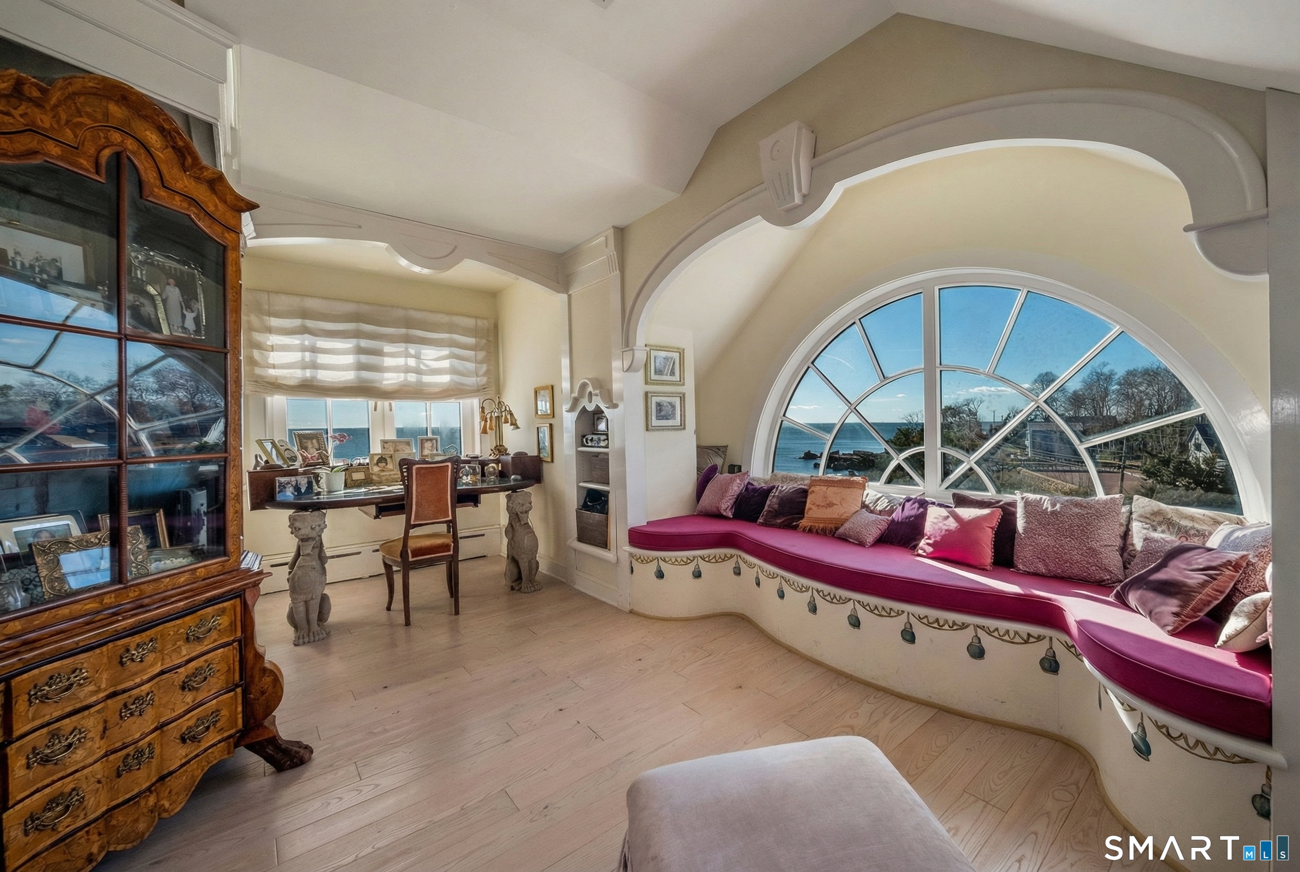 84 Johnsons Point Road Branford, CT 06405 - Photo 30 of 39 3rd floor sitting room