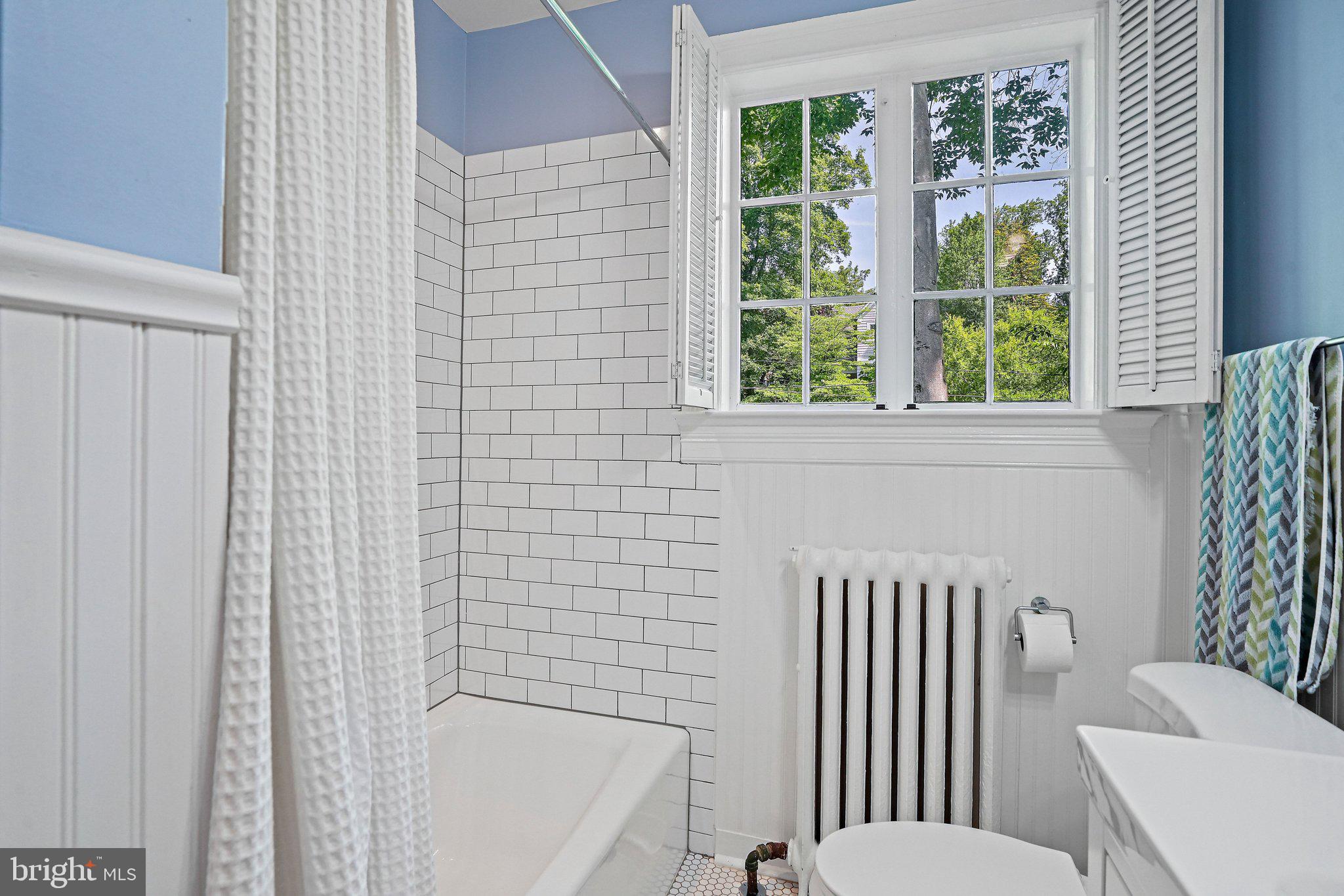 3612 Albemarle Street Northwest Washington, DC 20008 - Photo 27 of 42