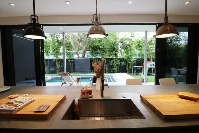 $9,000 | 617 Southwest 10th Street, Fort Lauderdale, FL 33315