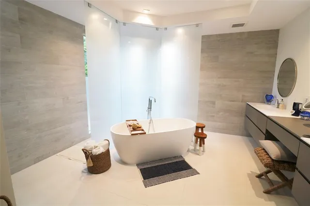 $9,000 | 617 Southwest 10th Street, Fort Lauderdale, FL 33315