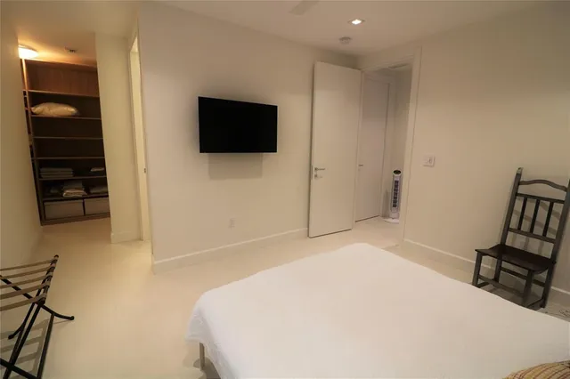 $9,000 | 617 Southwest 10th Street, Fort Lauderdale, FL 33315