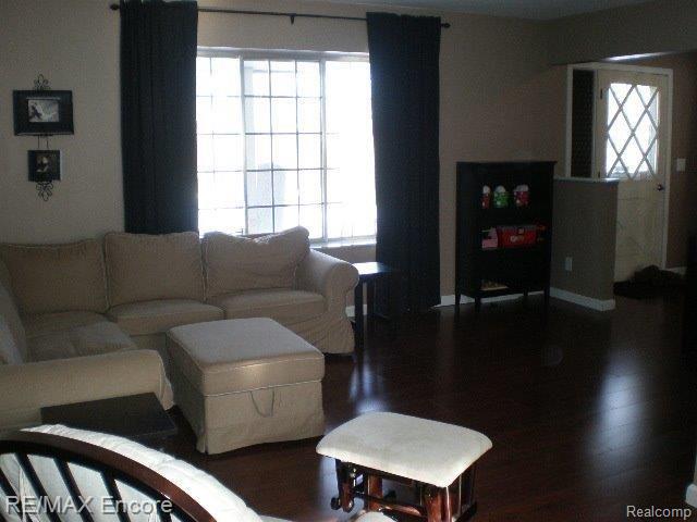 8991 Clark Road Clarkston, MI 48346 - Photo 18 of 45 LIVING ROOM VIEW 2