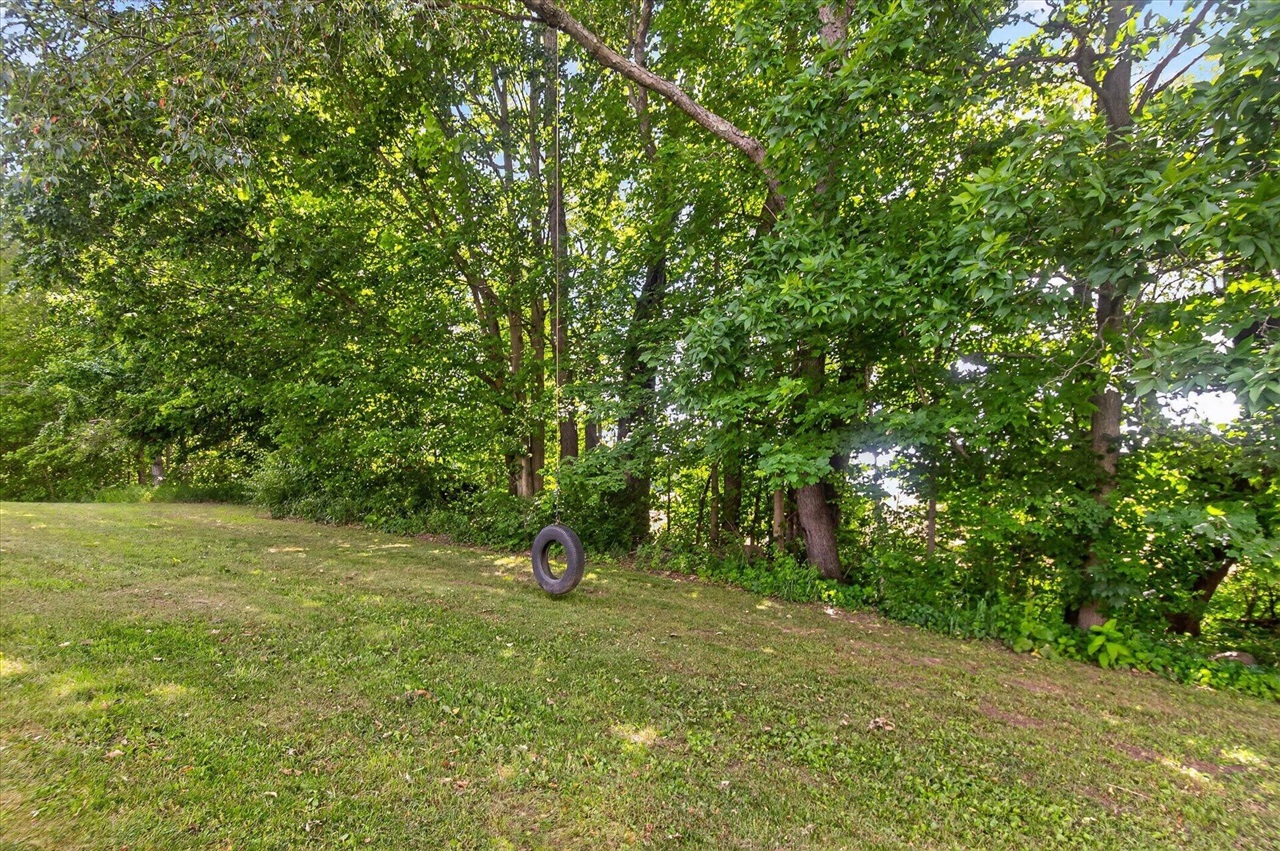 4722 Root Station Road Jackson, MI 49201 - Photo 45 of 47