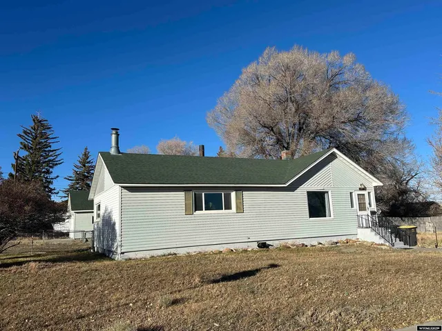 $185,000 | 405 East Maple Street, Rawlins, WY 82301
