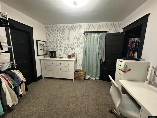 $185,000 | 405 East Maple Street, Rawlins, WY 82301