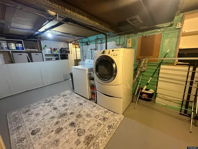 $185,000 | 405 East Maple Street, Rawlins, WY 82301