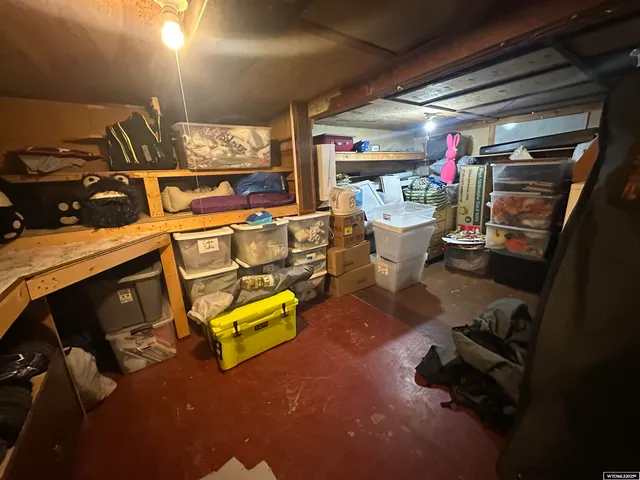 $185,000 | 405 East Maple Street, Rawlins, WY 82301