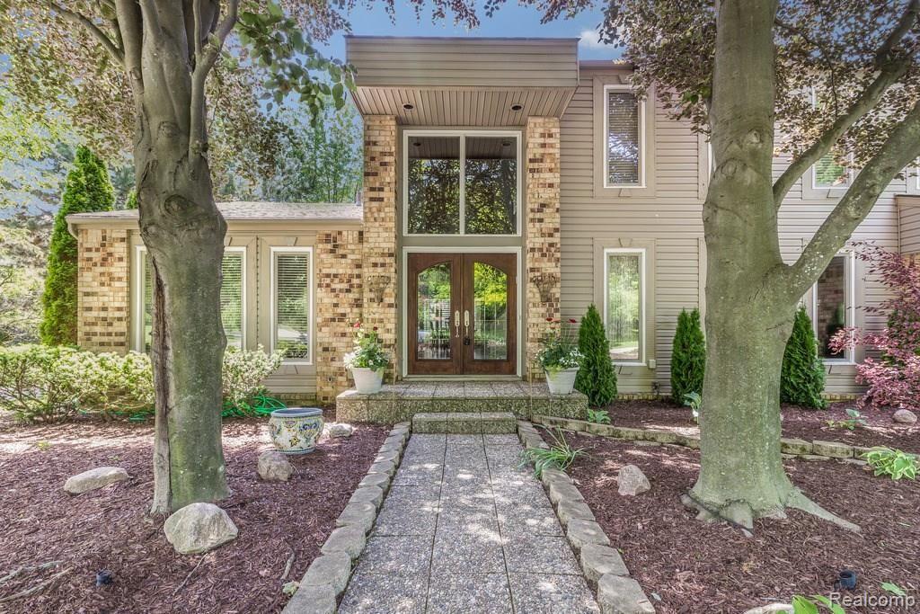 5243 Watergate Road West Bloomfield, MI 48323 - Photo 2 of 35 _MG_0049.jpg