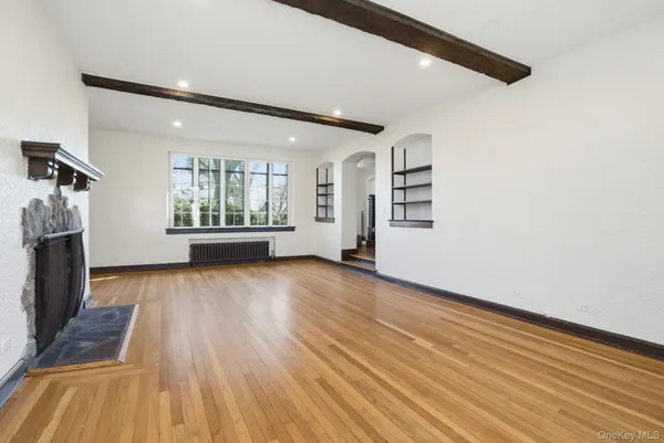 $8,500 | 5 Seymour Place, White Plains, NY 10605