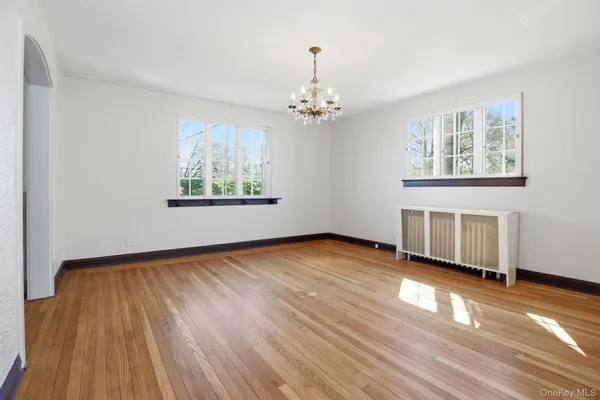 $8,500 | 5 Seymour Place, White Plains, NY 10605