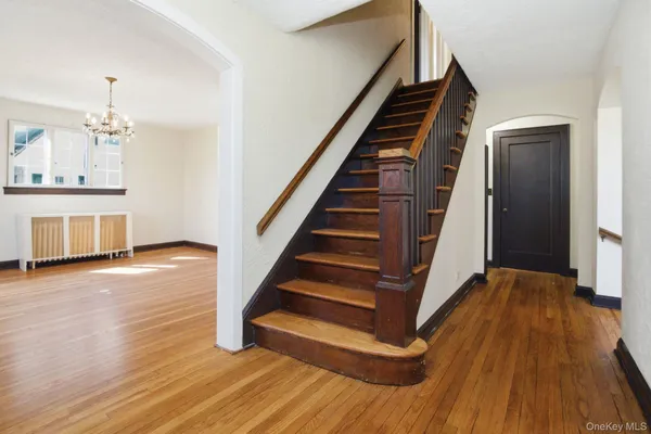 $8,500 | 5 Seymour Place, White Plains, NY 10605