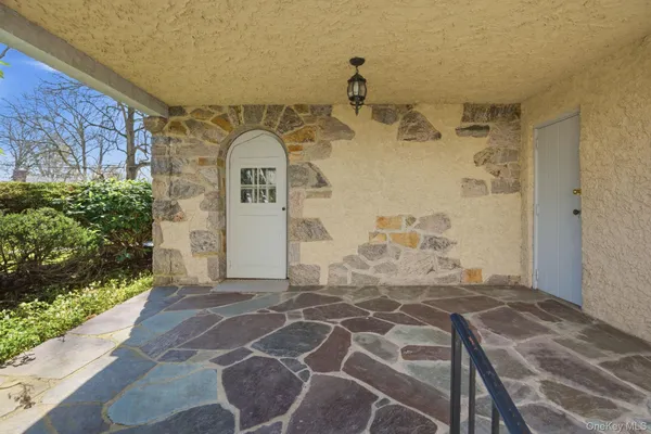 $8,500 | 5 Seymour Place, White Plains, NY 10605