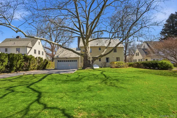 $8,500 | 5 Seymour Place, White Plains, NY 10605