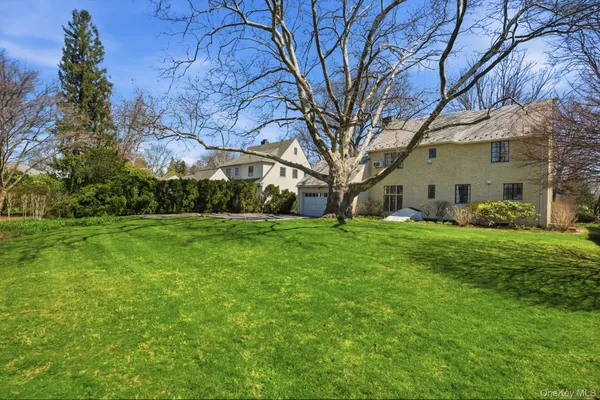 $8,500 | 5 Seymour Place, White Plains, NY 10605