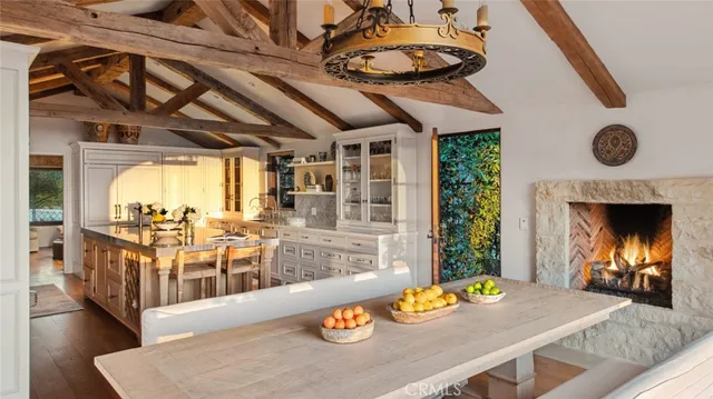 $8,250,000 | 24650 Blue Dane Lane, Malibu, CA 90265