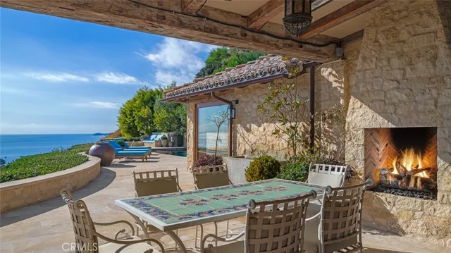 $8,250,000 | 24650 Blue Dane Lane, Malibu, CA 90265