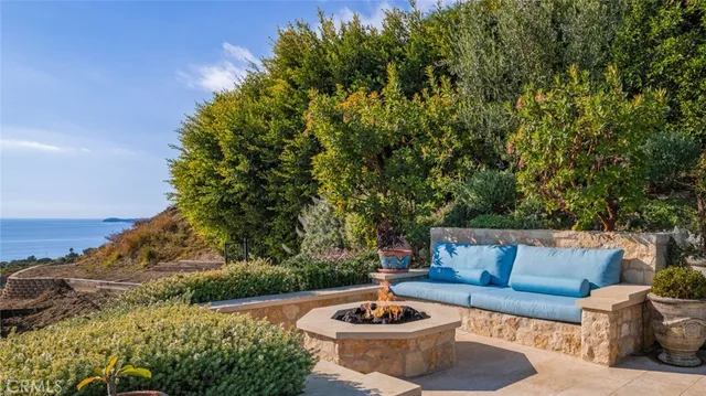$8,250,000 | 24650 Blue Dane Lane, Malibu, CA 90265
