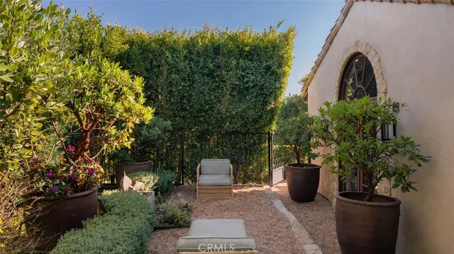 $8,250,000 | 24650 Blue Dane Lane, Malibu, CA 90265