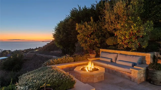$8,250,000 | 24650 Blue Dane Lane, Malibu, CA 90265