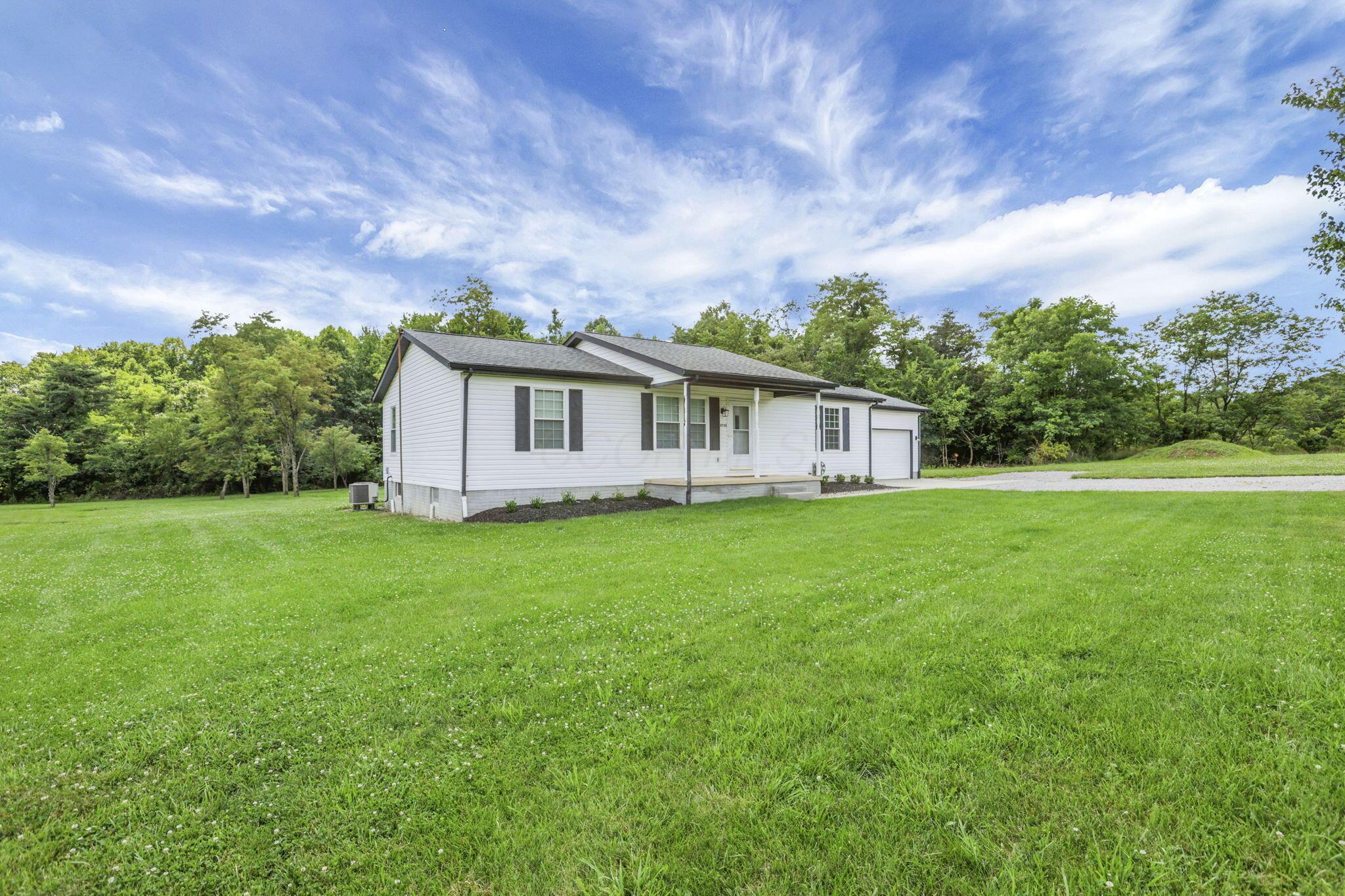 18750 Griffith Road Logan, OH 43138 - Photo 3 of 38 2-web-or-mls-LO5A7927