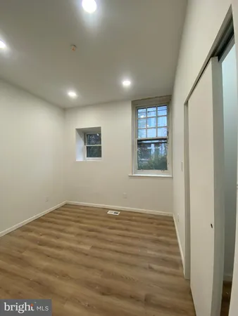 $2,100 | 260 West Johnson Street, Unit 2L, Philadelphia, PA 19144