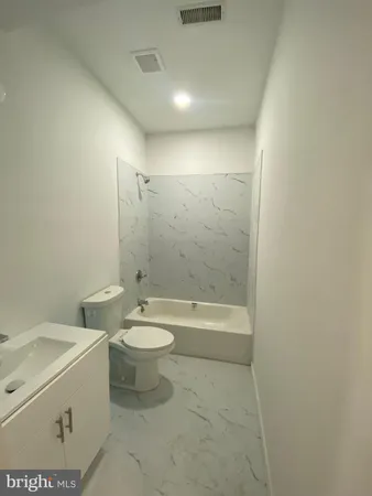 $2,100 | 260 West Johnson Street, Unit 2L, Philadelphia, PA 19144