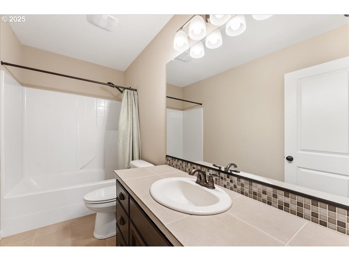 17202 Northwest Viola Street Portland, OR 97229 - Photo 35 of 47