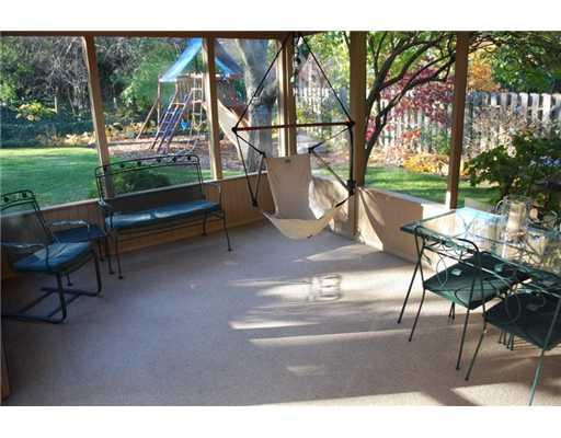 2402 Yorkshire Road Ann Arbor, MI 48104 - Photo 17 of 19 Photo 17