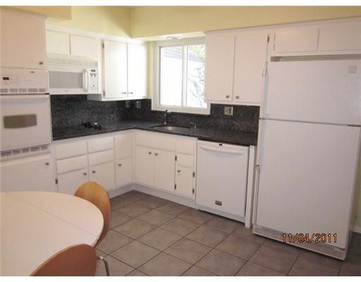 2402 Yorkshire Road Ann Arbor, MI 48104 - Photo 4 of 19 Photo 4