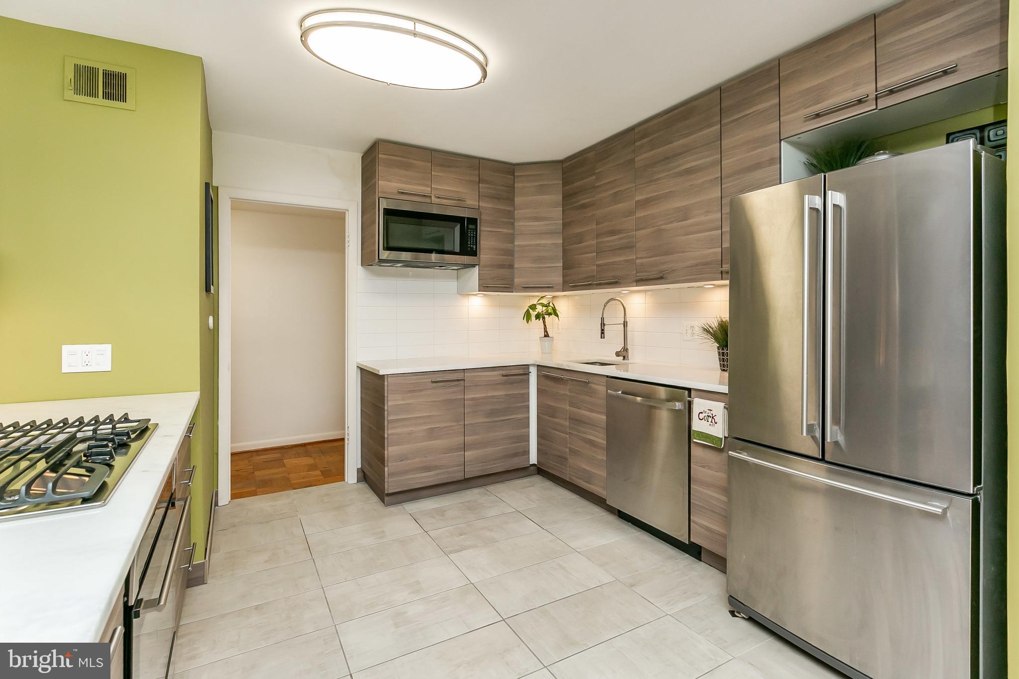 11 Cross Keys Road, Unit 11D Baltimore, MD 21210 - Photo 11 of 29 Gallery Image 11