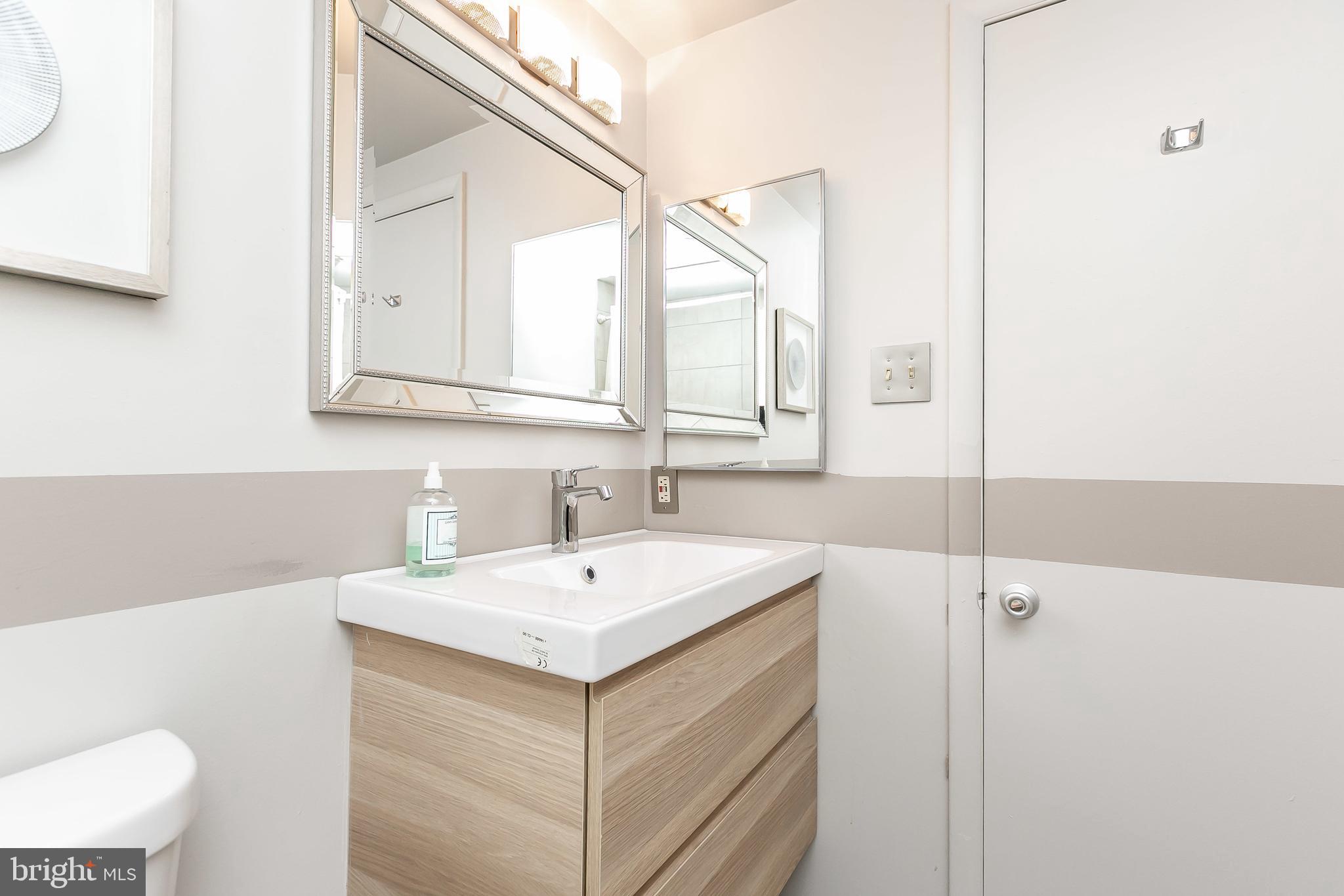 11 Cross Keys Road, Unit 11D Baltimore, MD 21210 - Photo 17 of 29 Gallery Image 17