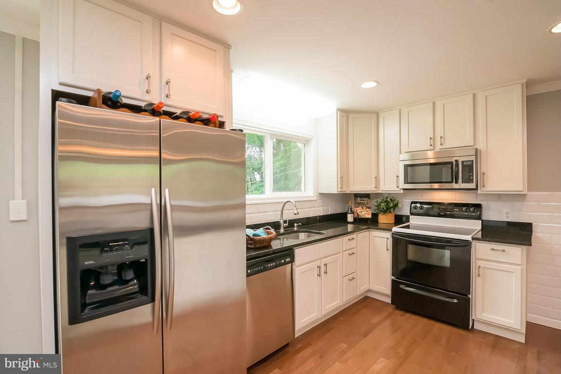 6332 Quinn Road Frederick, MD 21701 - Photo 4 of 30 Kitchen