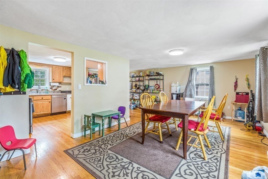 7 Lincoln Avenue Holbrook, MA 02343 - Photo 7 of 32 Gallery Image 7