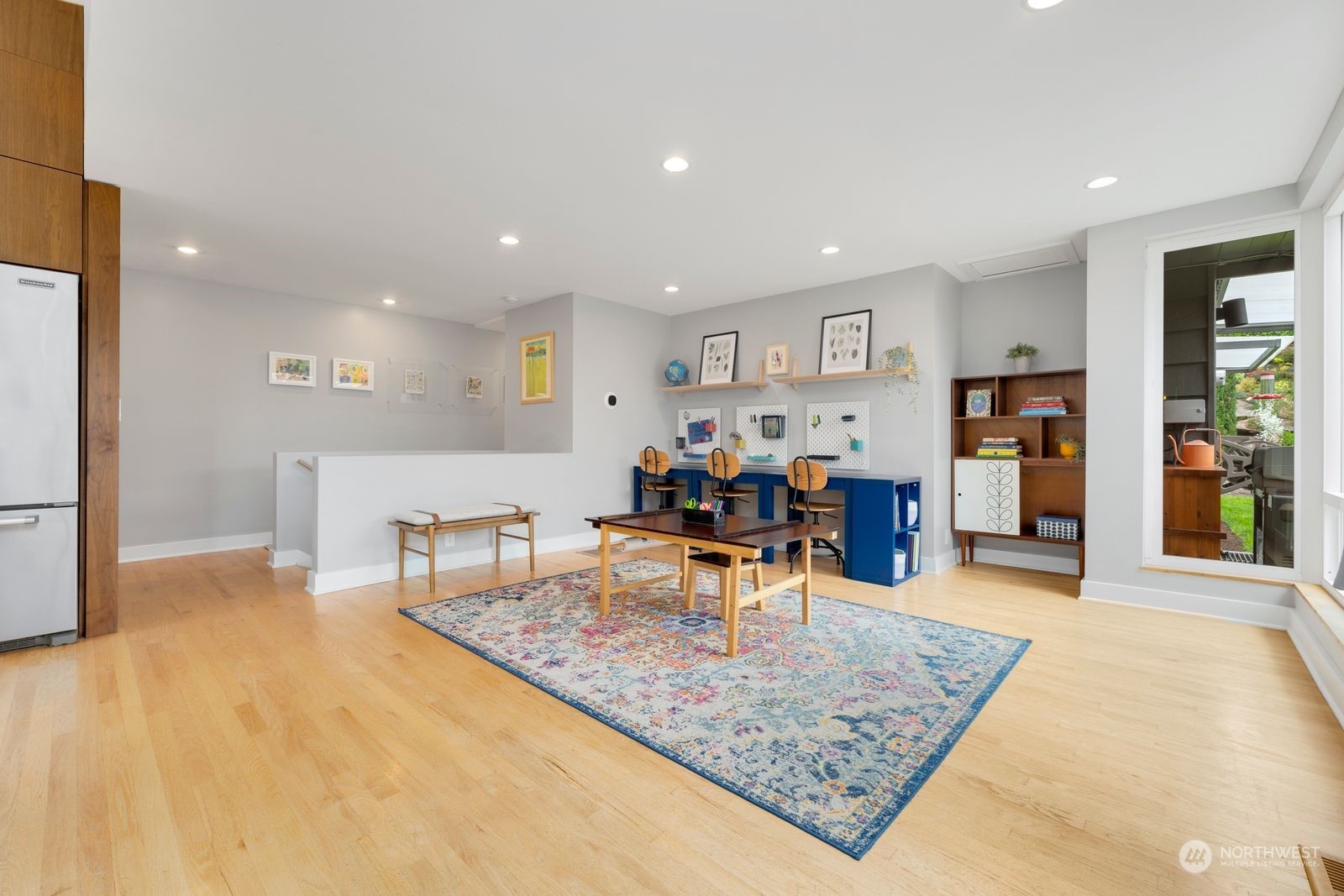 3710 West Armour Place Seattle, WA 98199 - Photo 14 of 40