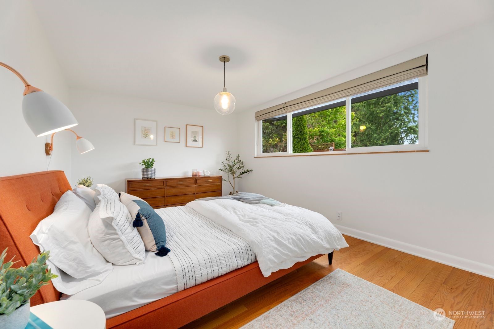 3710 West Armour Place Seattle, WA 98199 - Photo 18 of 40