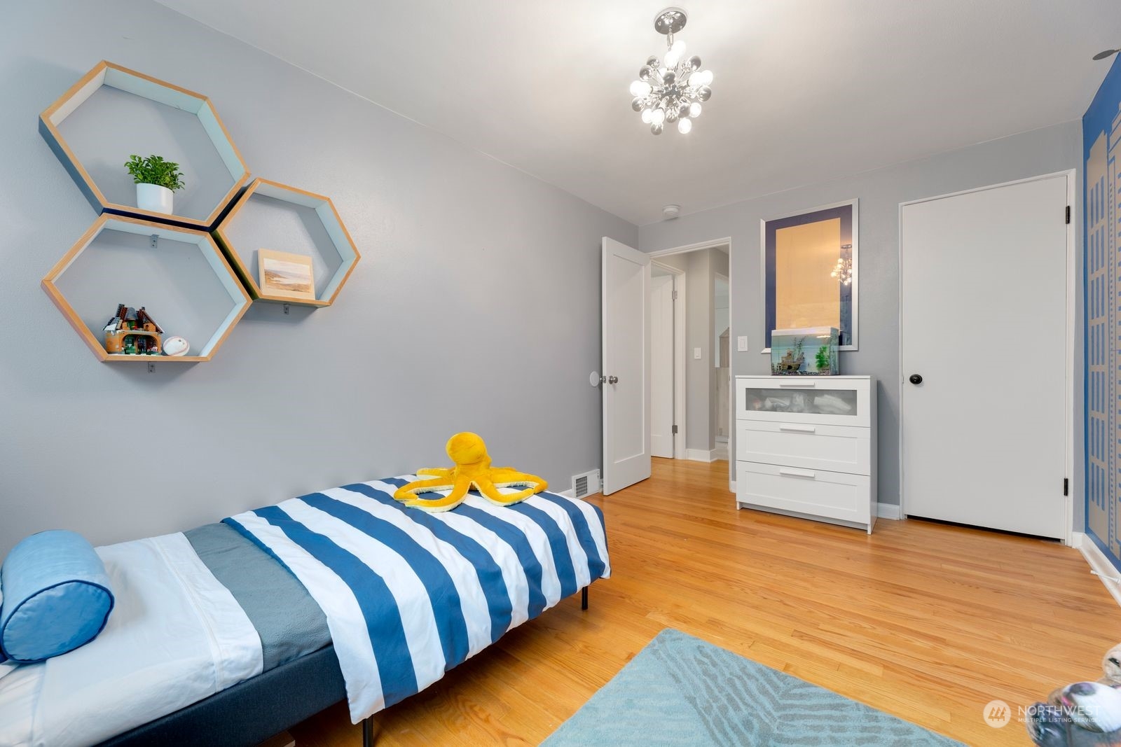 3710 West Armour Place Seattle, WA 98199 - Photo 20 of 40