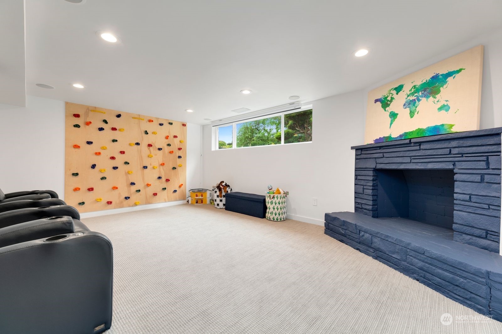 3710 West Armour Place Seattle, WA 98199 - Photo 24 of 40