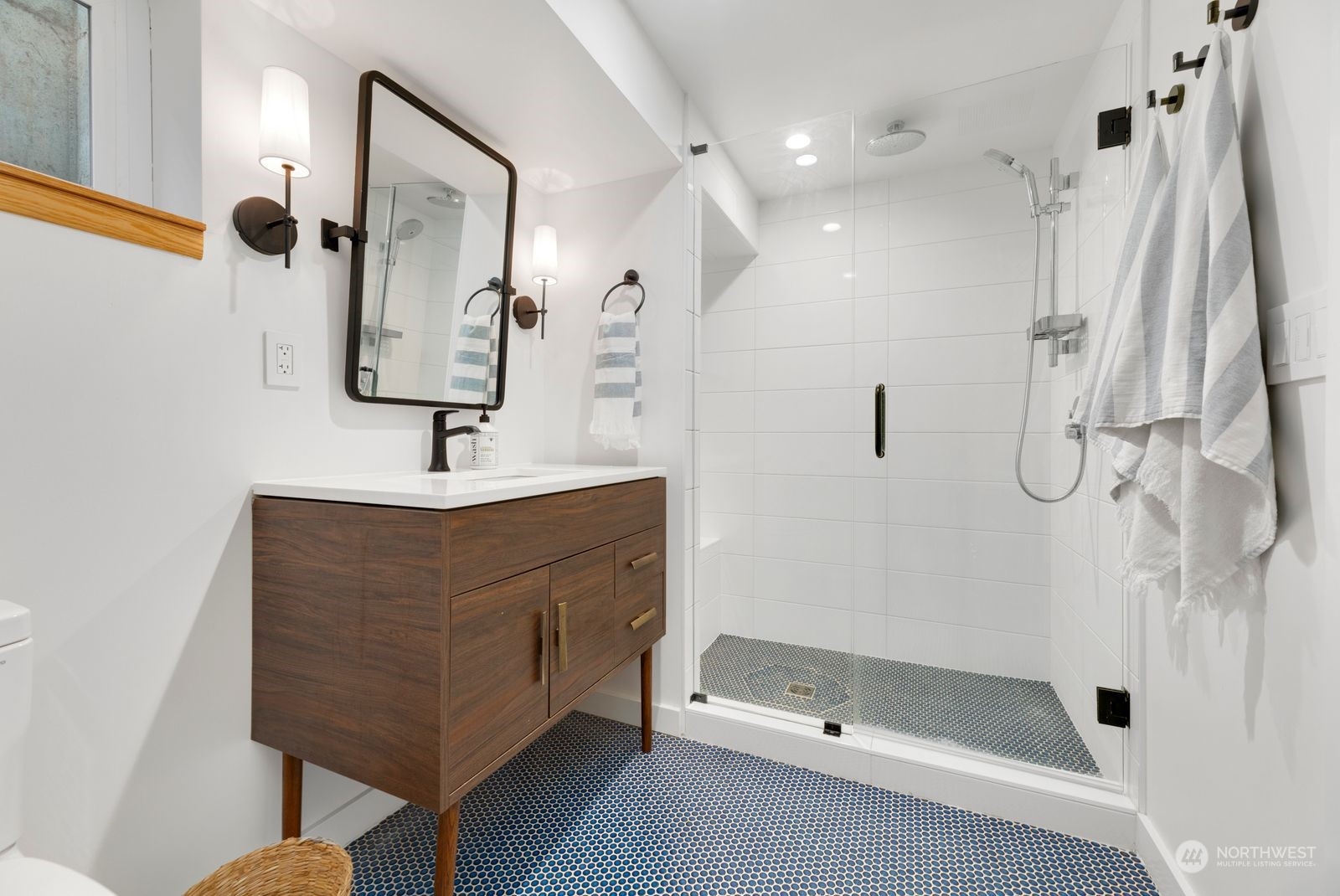 3710 West Armour Place Seattle, WA 98199 - Photo 30 of 40