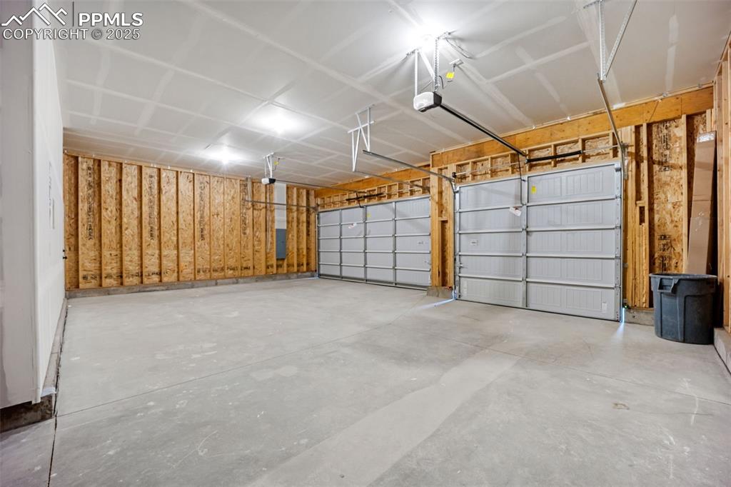 442 Gold Canyon Road Canon City, CO 81212 - Photo 30 of 38 a view of a garage