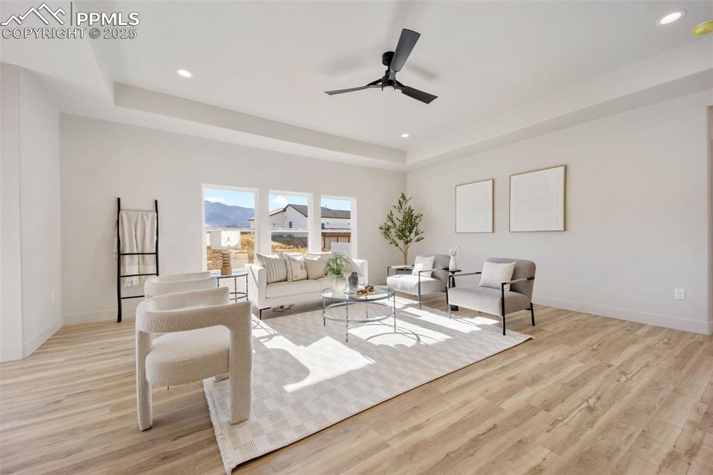442 Gold Canyon Road Canon City, CO 81212 - Photo 10 of 38 a living room with furniture
