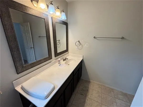$242,500 | 12828 Starbrimson Trail, Elgin, TX 78621