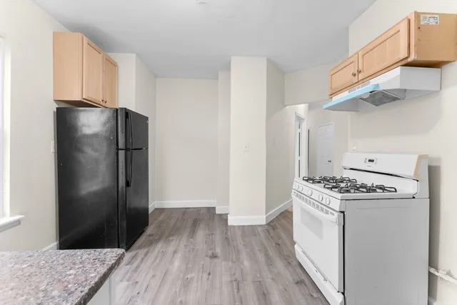 $3,000 | 239 Bowdoin Street, Unit 3, Boston, MA 02122