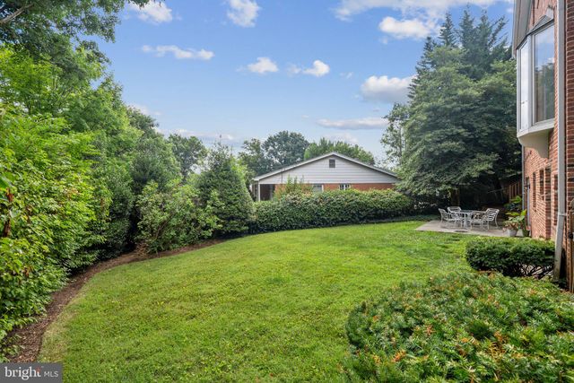 $1,180,000 | 5412 Linden Court, Bethesda, MD 20814
