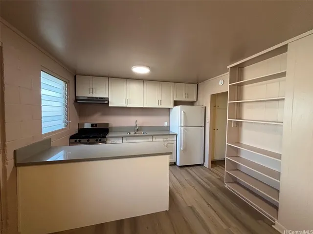 $1,600 | 2105 Algaroba Street, Unit 2, Honolulu, HI 96826