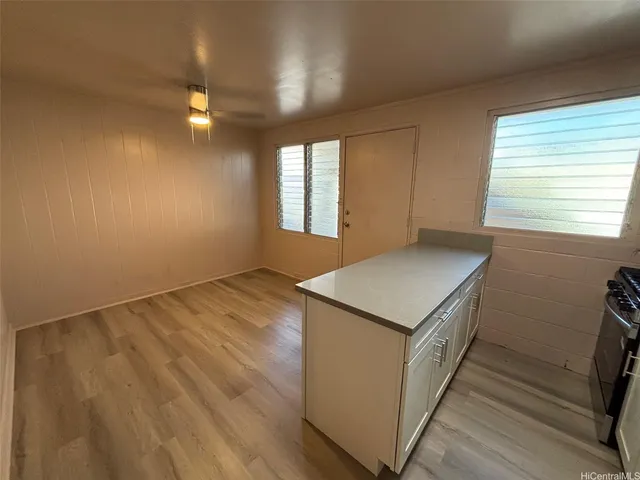 $1,600 | 2105 Algaroba Street, Unit 2, Honolulu, HI 96826