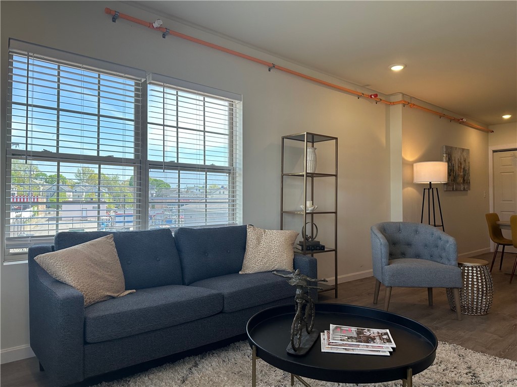 327 Pine Street, Unit 2006 Pawtucket, RI 02860 - Photo 11 of 23