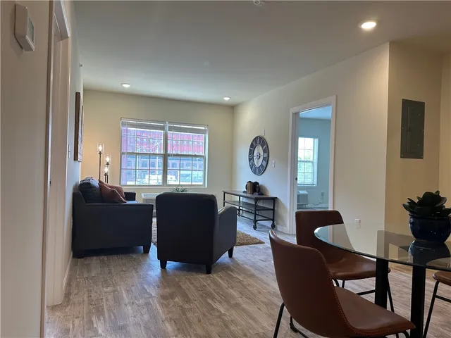 $1,850 | 327 Pine Street, Unit 2006, Pawtucket, RI 02860